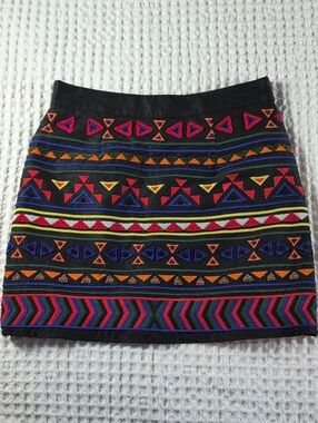 Sam Edelman Black Mini Skirt with Multicolor Embroidery Size 2 Geometric Aztec